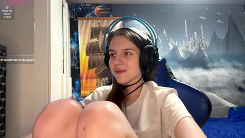 Snapshot of melonygriffen chatting on 04/20/26, 05:26 Hi Im Aria 18 years old online show from 04/20/26, 05:26