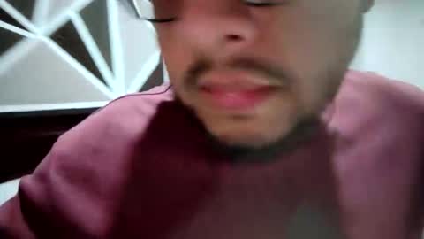 Snapshot of meltingdab chatting on 10/31/25, 01:06 meltingdab online show from 10/31/25, 01:06