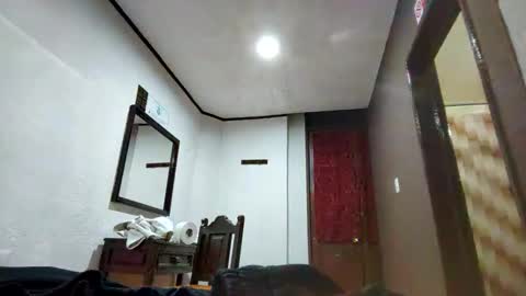 Snapshot of meltingdab chatting on 11/02/25, 11:51 meltingdab online show from 11/02/25, 11:51