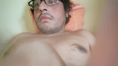 Snapshot of meltingdab chatting on 06/06/26, 11:42 meltingdab online show from 06/06/26, 11:42