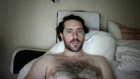 Snapshot of melxiss chatting on 09/08/25, 05:12 melxiss online show from 09/08/25, 05:12