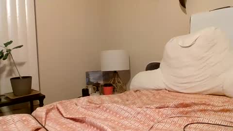 Snapshot of melxiss chatting on 09/09/25, 05:18 melxiss online show from 09/09/25, 05:18