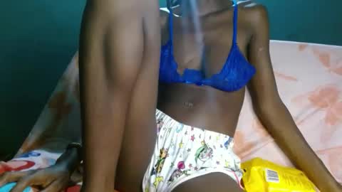 Snapshot of mely1003 chatting on 11/23/25, 07:52 mely online show from 11/23/25, 07:52