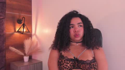  Memphis Williams  online show from 02/08/25, 06:22