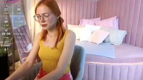 Snapshot of memymee_ chatting on 07/12/26, 01:29 memymee_ online show from 07/12/26, 01:29