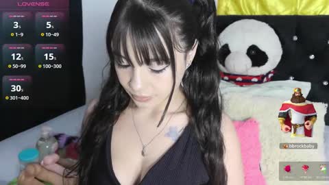 Snapshot of mena_hicks chatting on 01/17/26, 10:46 Heart online show from 01/17/26, 10:46