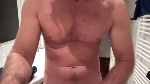 Snapshot of mensfantasy_bwc chatting on 02/04/25, 11:16 Hannes online show from 02/04/25, 11:16