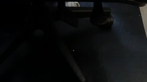 Snapshot of menuke chatting on 12/28/24, 08:04 Manuke online show from 12/28/24, 08:04