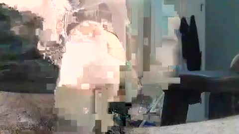 Snapshot of menuke chatting on 01/04/25, 05:16 Manuke online show from 01/04/25, 05:16