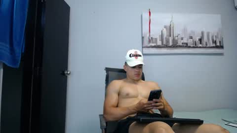 Snapshot of menxtop chatting on 07/17/26, 08:57 Tony and David online show from 07/17/26, 08:57
