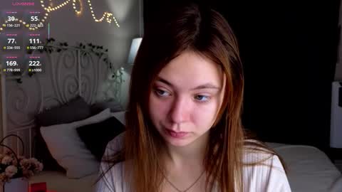 Snapshot of meow_mellie chatting on 09/10/25, 01:27 meow_mellie online show from 09/10/25, 01:27