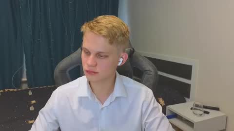 Mickey online show from 11/11/25, 10:15