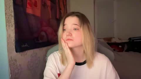 meowme online show from 12/31/24, 06:13