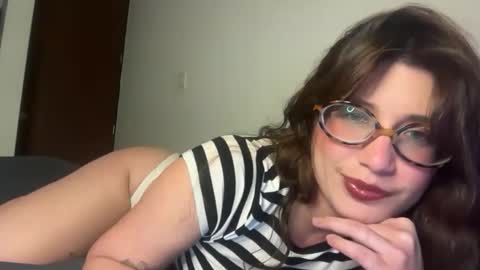 Snapshot of meowkillah chatting on 12/22/25, 11:46 MEOW KILLAH online show from 12/22/25, 11:46