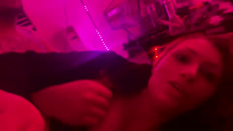 meowzers777 online show from 12/21/24, 09:33