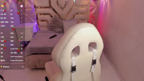    online show from 01/22/25, 11:53