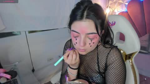    online show from 02/06/25, 07:07