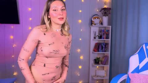 Molly online show from 09/11/25, 05:13