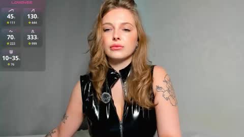 Snapshot of mercedescutee chatting on 09/27/25, 03:28 mercedescutee online show from 09/27/25, 03:28