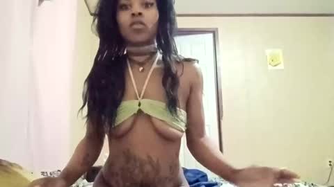 Snapshot of mercedesmakesyoucum6999 chatting on 01/08/26, 09:22 mercedesmakesyoucum6999 online show from 01/08/26, 09:22