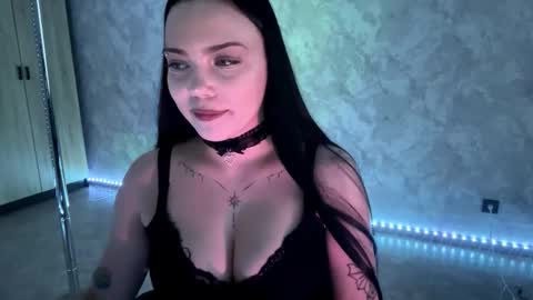 Snapshot of mercedezkilburn chatting on 03/20/26, 02:55 Alice online show from 03/20/26, 02:55