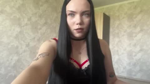 Snapshot of mercedezkilburn chatting on 05/05/26, 11:07 Alice online show from 05/05/26, 11:07