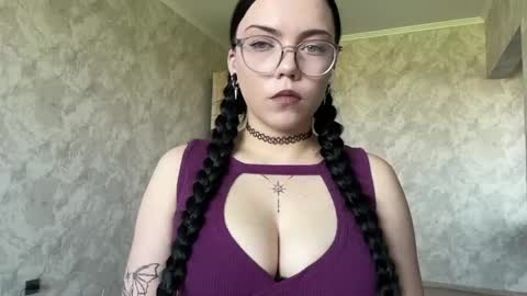 Snapshot of mercedezkilburn chatting on 05/08/26, 11:04 Alice online show from 05/08/26, 11:04
