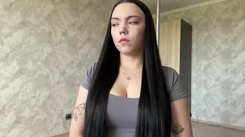 Snapshot of mercedezkilburn chatting on 05/11/26, 07:03 Alice online show from 05/11/26, 07:03