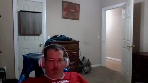 mercer1977 online show from 10/25/25, 06:57