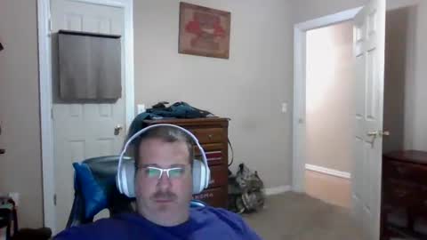 mercer1977 online show from 10/26/25, 05:41