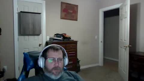 Snapshot of mercer1977 chatting on 01/08/26, 01:57 mercer1977 online show from 01/08/26, 01:57