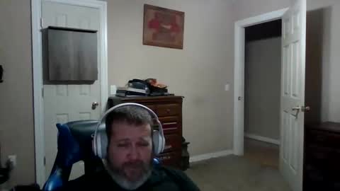 Snapshot of mercer1977 chatting on 01/09/26, 10:51 mercer1977 online show from 01/09/26, 10:51