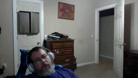 Snapshot of mercer1977 chatting on 02/15/26, 03:58 mercer1977 online show from 02/15/26, 03:58