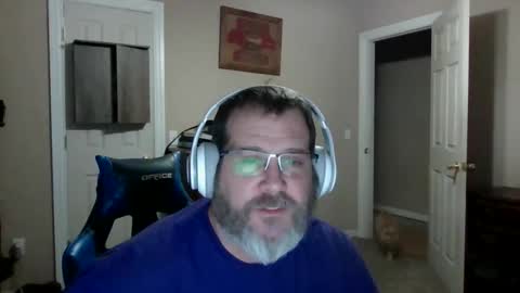 Snapshot of mercer1977 chatting on 02/15/26, 07:51 mercer1977 online show from 02/15/26, 07:51