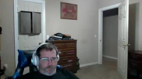 Snapshot of mercer1977 chatting on 02/27/26, 06:46 mercer1977 online show from 02/27/26, 06:46