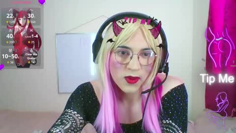 Snapshot of mercie_11 chatting on 06/06/26, 09:30 MERCIE online show from 06/06/26, 09:30