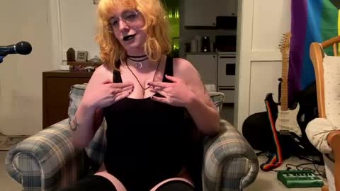 Snapshot of mercy_dreams chatting on 03/24/26, 01:10 Mercy online show from 03/24/26, 01:10