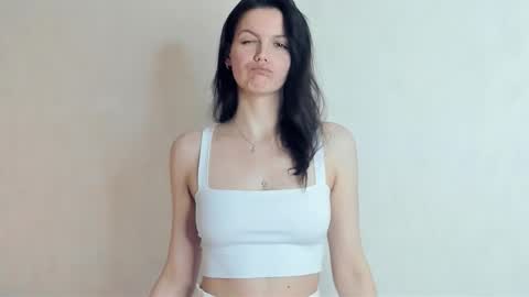 Snapshot of mercymanrriquez chatting on 02/25/26, 07:40 Miya online show from 02/25/26, 07:40