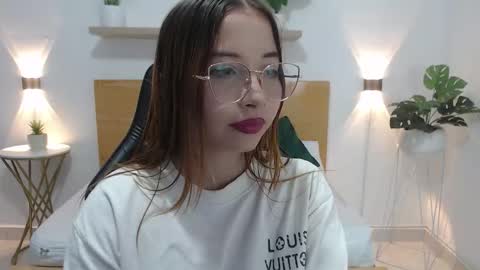 merida06 online show from 11/27/25, 09:39