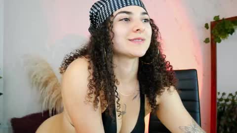 Merida Bell online show from 11/20/25, 10:09