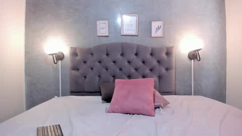 meridalane online show from 03/08/25, 03:35