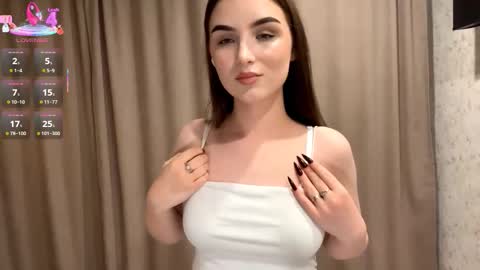 Snapshot of meridethvilca chatting on 10/29/25, 06:09 Rina online show from 10/29/25, 06:09