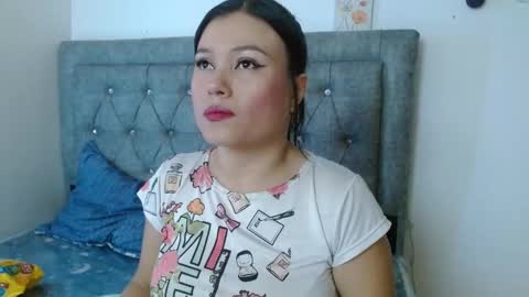 meriilyn_monroe724 online show from 11/17/25, 02:45