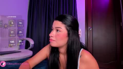 Snapshot of merlia_model chatting on 09/27/25, 04:39 instagram fernandatoloza01  online show from 09/27/25, 04:39