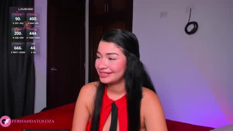 Snapshot of merlia_model chatting on 10/27/25, 02:15 instagram fernandatoloza01  online show from 10/27/25, 02:15