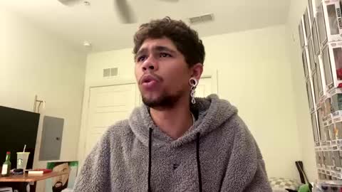 Snapshot of merlinharriss chatting on 02/07/25, 09:04 Merlinz Magic online show from 02/07/25, 09:04