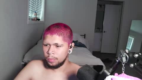 Snapshot of merlinharriss chatting on 02/25/26, 03:43 Merlinz Magic online show from 02/25/26, 03:43