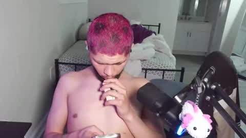 Snapshot of merlinharriss chatting on 03/06/26, 11:34 Merlinz Magic online show from 03/06/26, 11:34