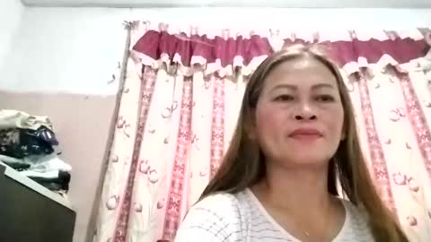 merry_ann123 online show from 05/18/26, 02:51