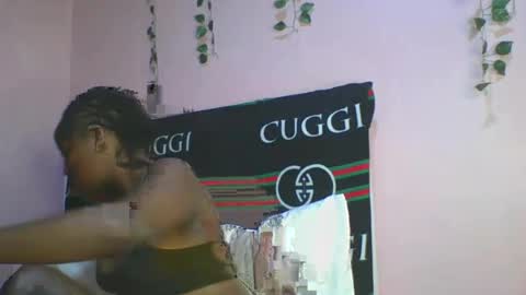 meggy and bree online show from 06/14/26, 03:47